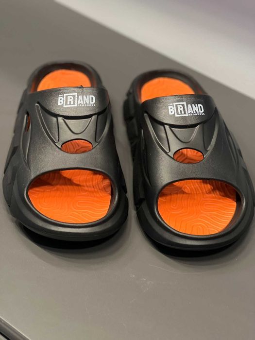 Шльопанці чоловічі сланці