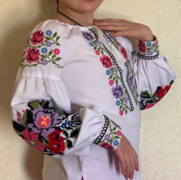 Вишиванка для дівчинки