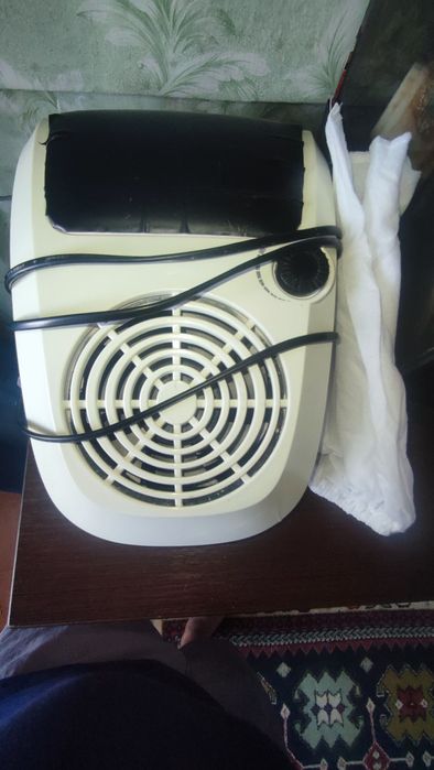 Витяжка для манікюру