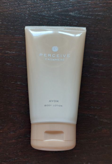 Avon Perceive Cashmere balsam do ciała 150ml