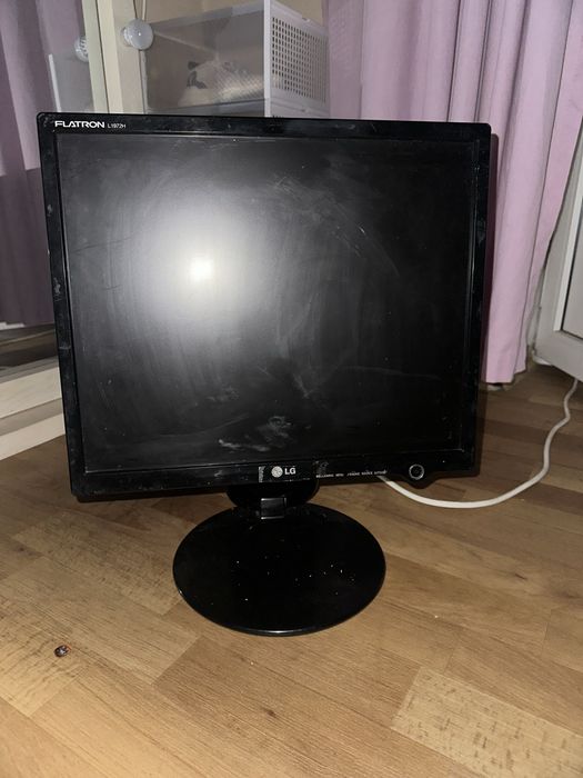 Монітор LG Flatron