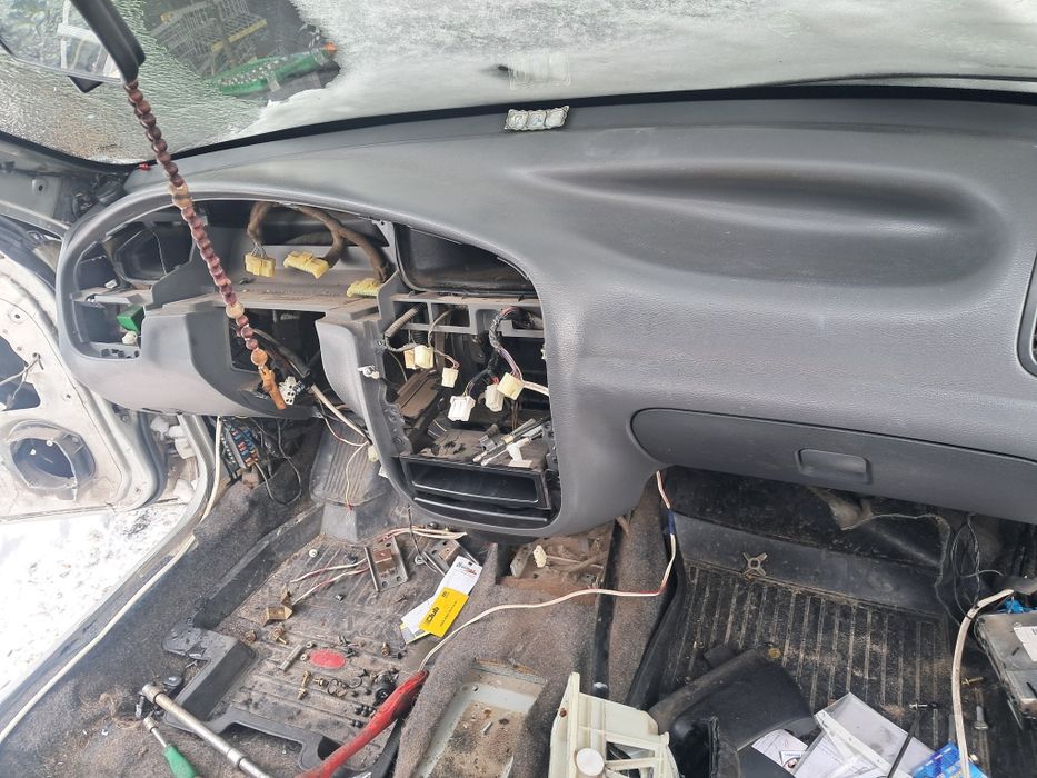 Продам панель Ланос.