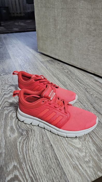 Кросівки Adidas 36 розмір, коралові