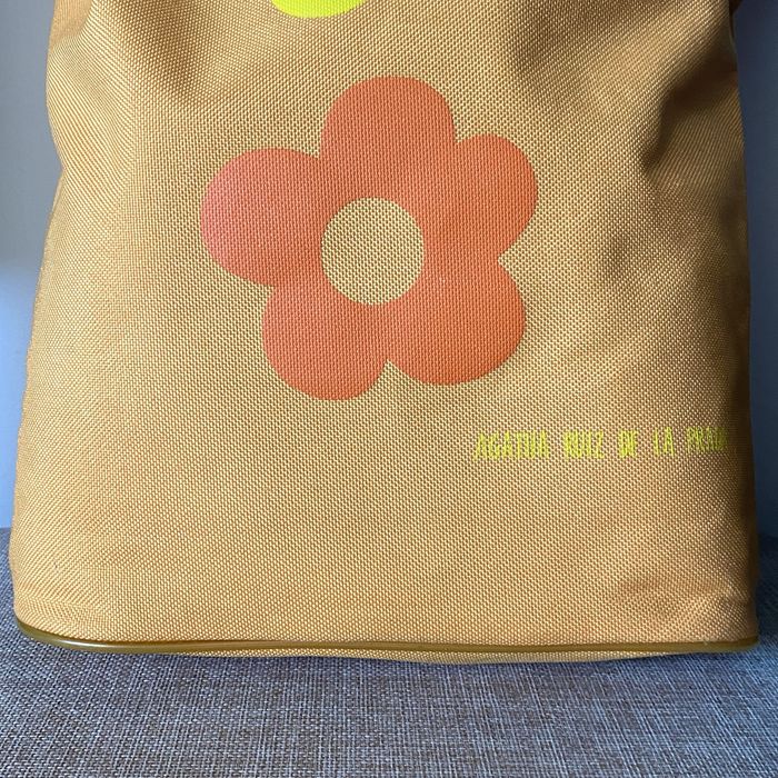 Bolsa laranja da Agatha Ruiz de la Prada