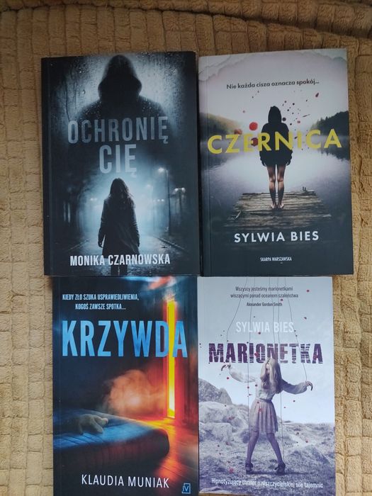 Sprzedam książki widoczne na zdjęciu