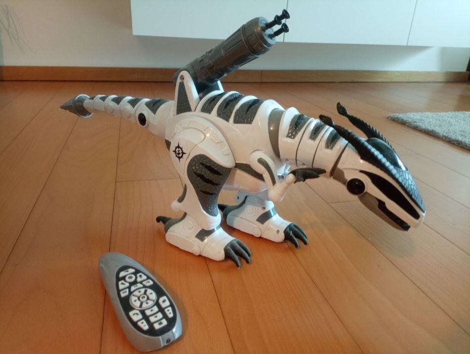 Dinossauro automatizado