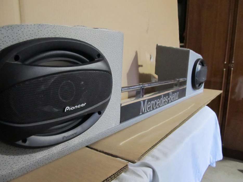 Полка подиум под динамик для мерседес спринтер,LT35,крафтер,"дельфин"