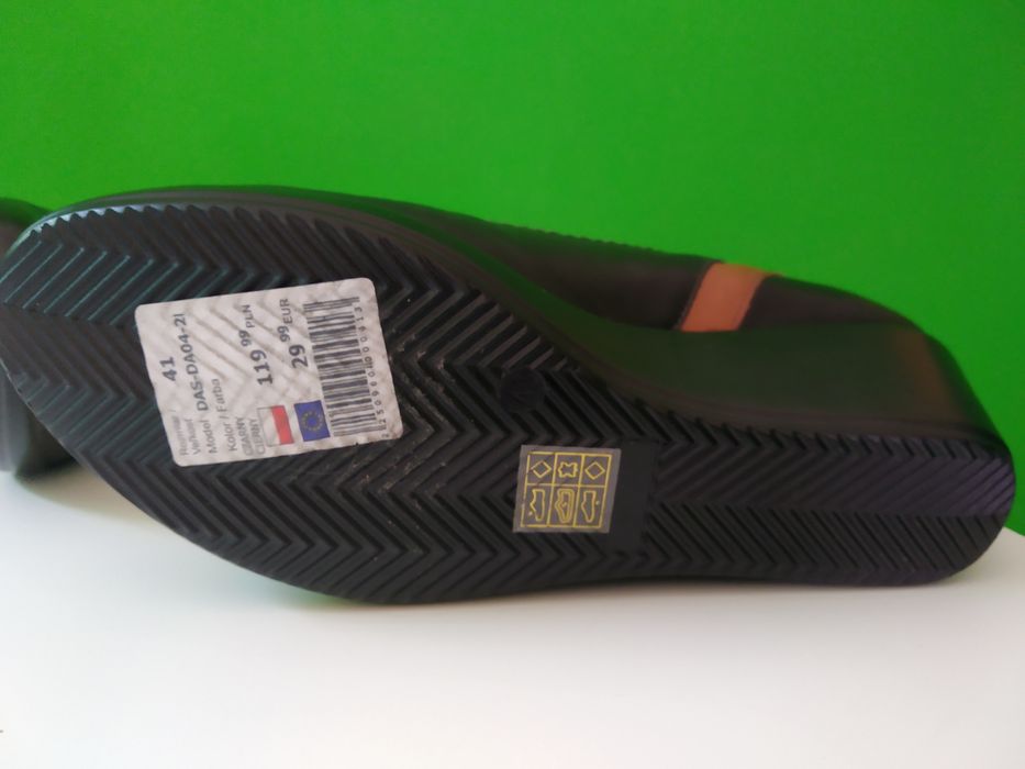 Nowe buty na koturnie