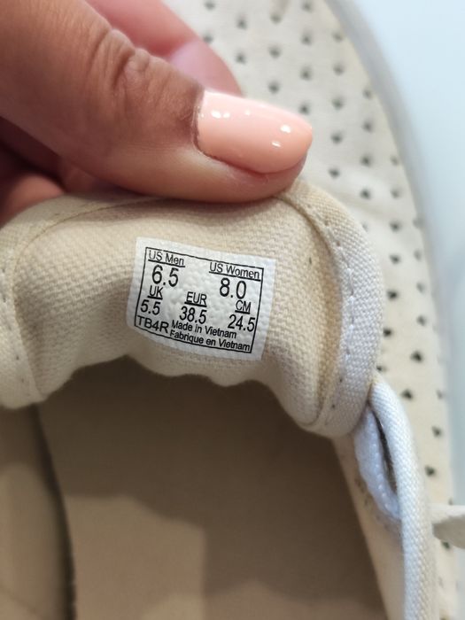 Vans beje como novas