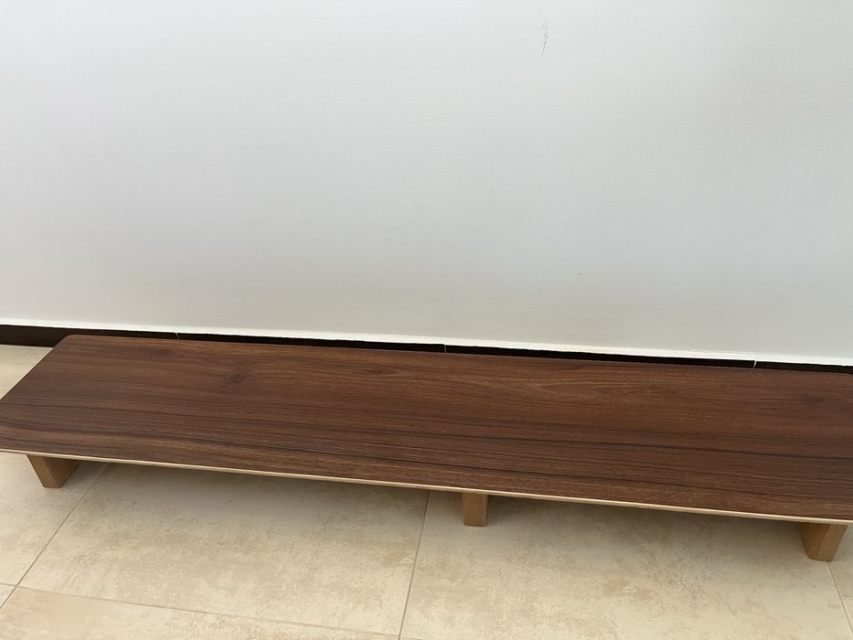 Base de monitor grande