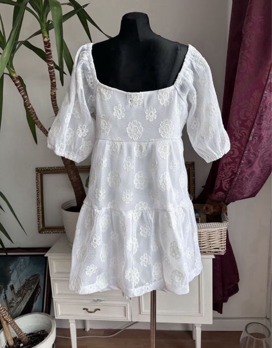 Asos Y.a.s. Koronkowa ażurowa haft kwiaty mini Biała 44 xxl 42 xl