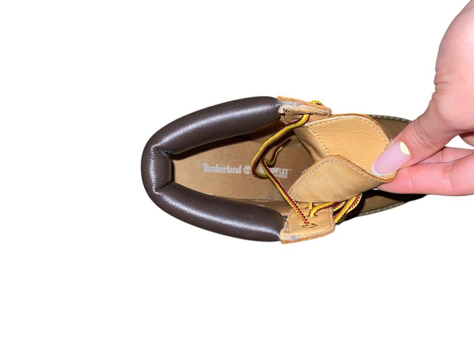 Ботинки жіночи