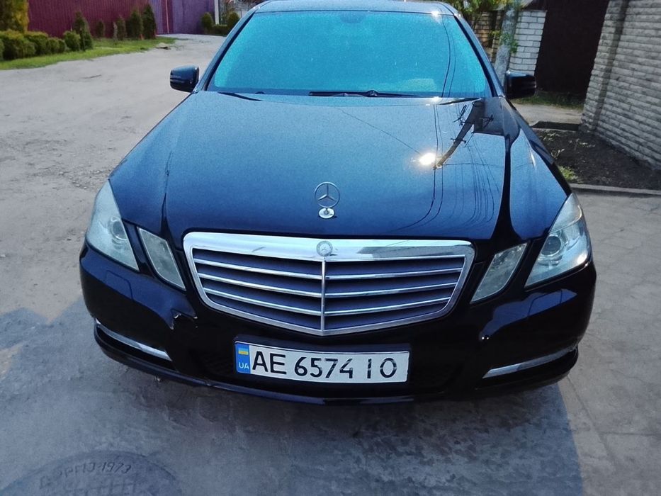 Mercedes benz 212 2012