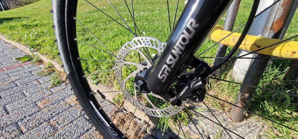 Bicicleta BTT Elétrica Rockrider E-ST 500 PRETO est500.
