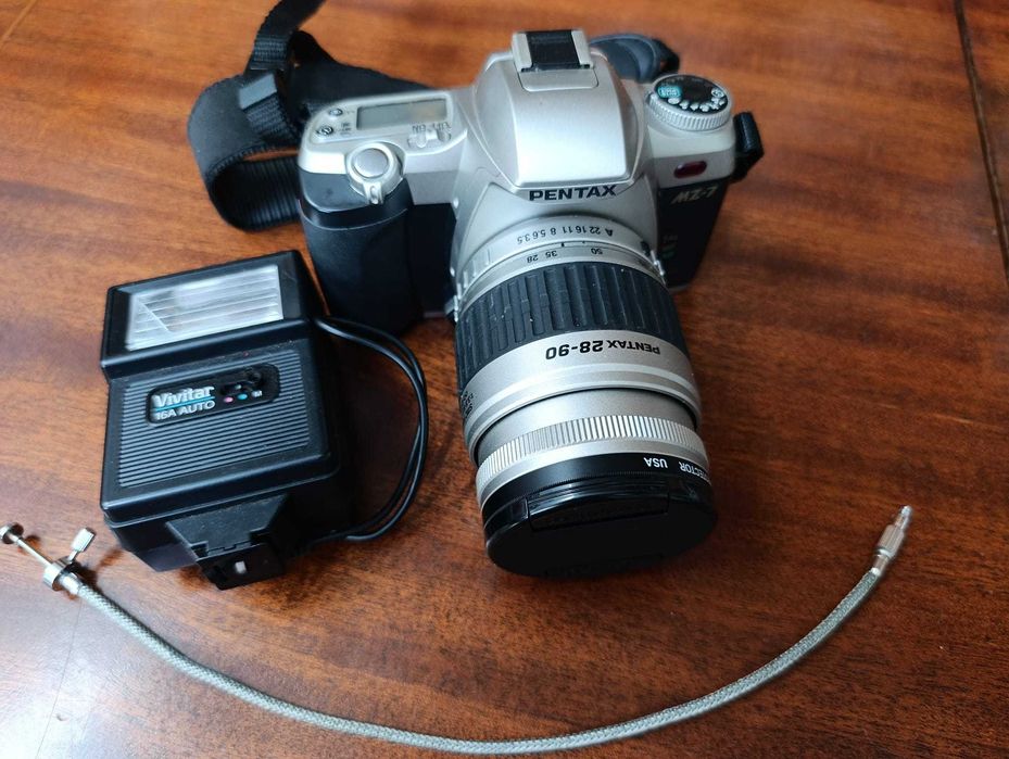 Pentax MZ-7 analógica + objetiva 28-90mm + flash + disparador