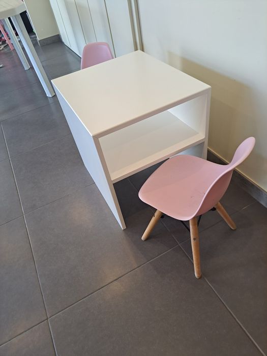 Secretária com duas cadeiras conjunto de criança