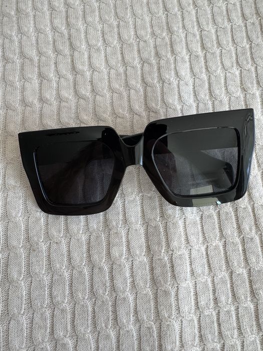 Сонцезахисні окуляри жіночі