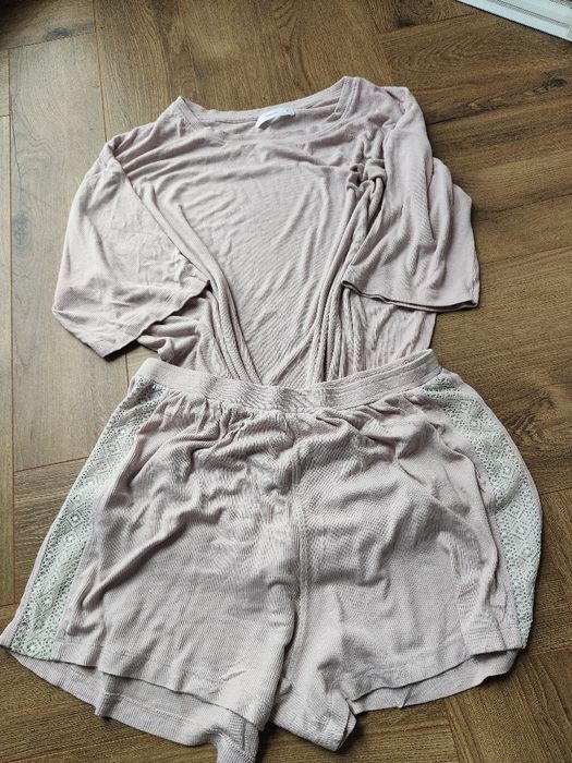 Reserved zestaw piżam prążkowanych S/M