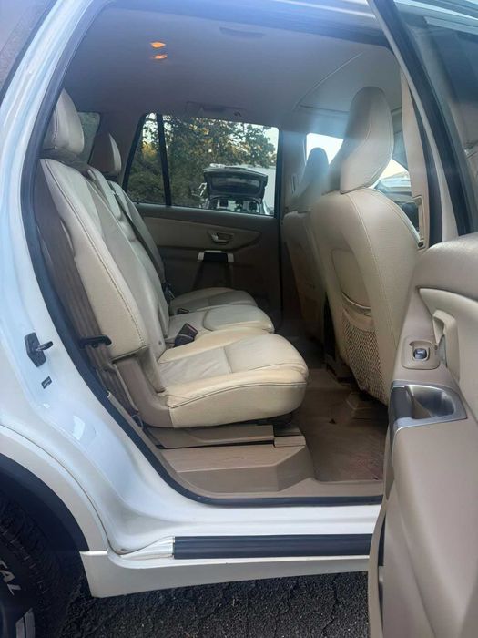 Volvo XC90      2015