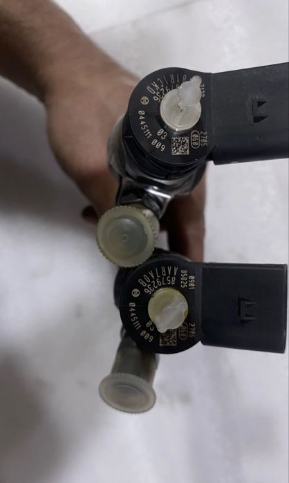 BMW  форсункі 0445111009,8579236