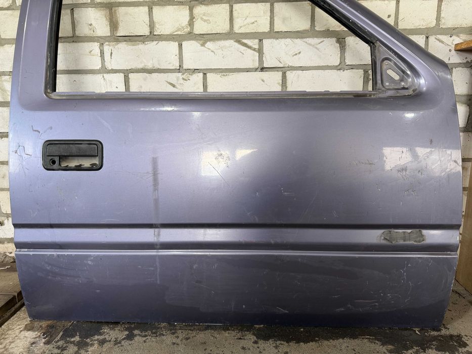 Дверь передняя правая Opel Frontera A