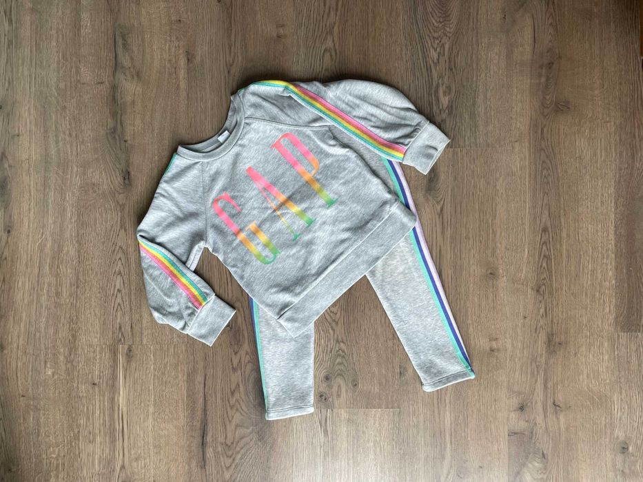 Костюм на дівчинку gap на 4-5 роки