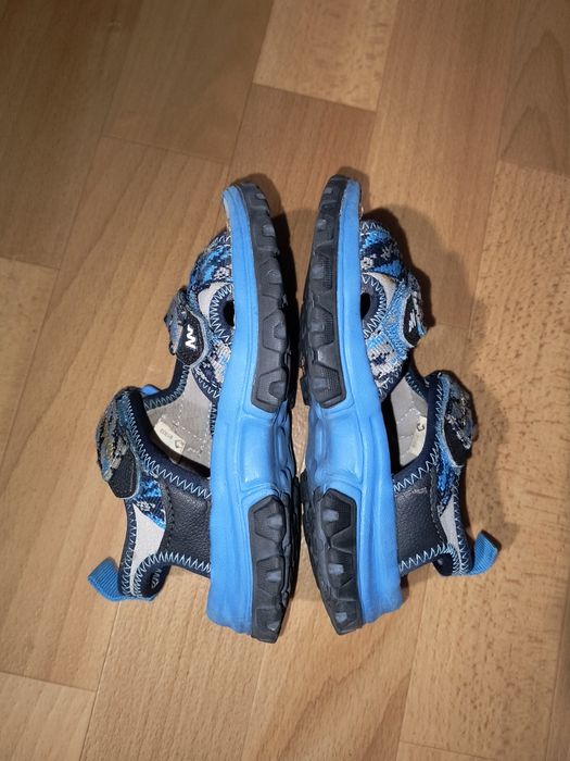 Босоніжки сандалі Quechua (decathlon)