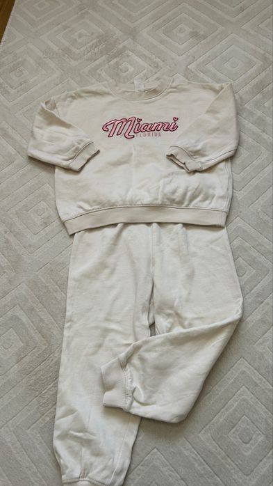 Костюм для дівчинки