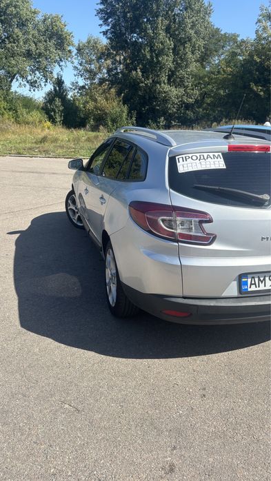 Продам автомобіль Renault Megan