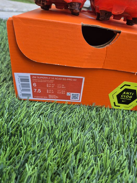 Chuteiras Nike Mercurial