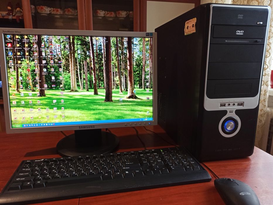 Компьютеры с мониторами Samsung SyncMaster 923NW
