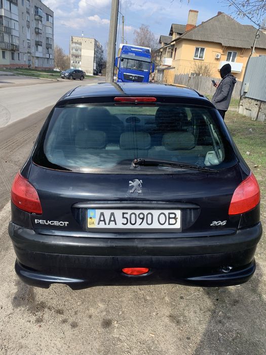 Продам Peugeot 206