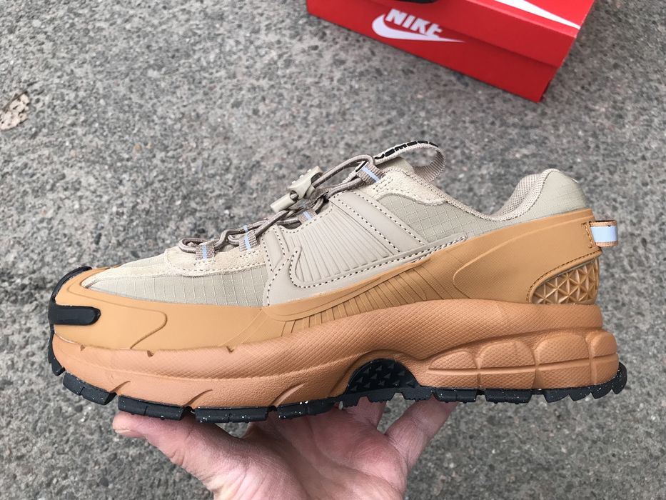 Nike Zoom Vomero 5 Roam Vinterizad у наявності: 2 650 грн