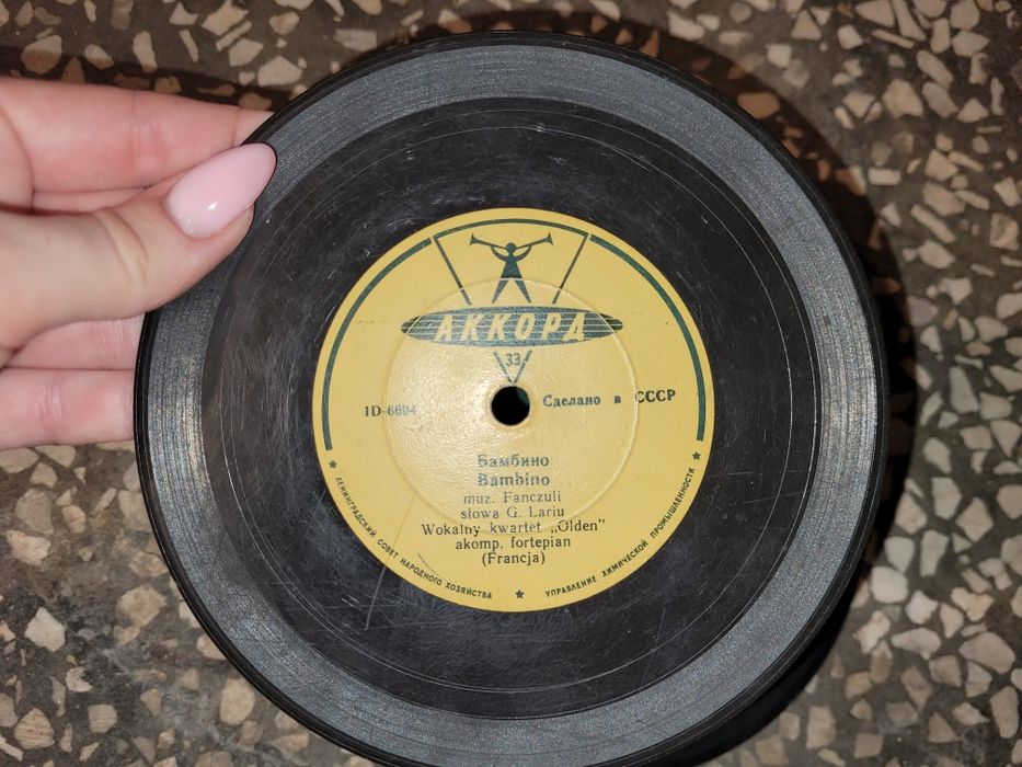 Gramofon PRL chlebak