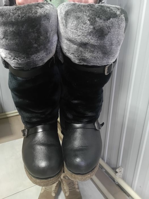 Унти . Декілька разів одягали