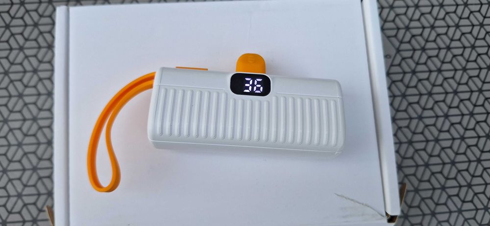 Mały Powerbank Mini Kieszonkowy Typ-C Lighting 5000 biały