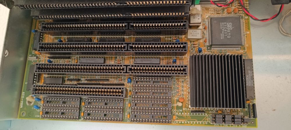 Computador Johetec 486sx 33