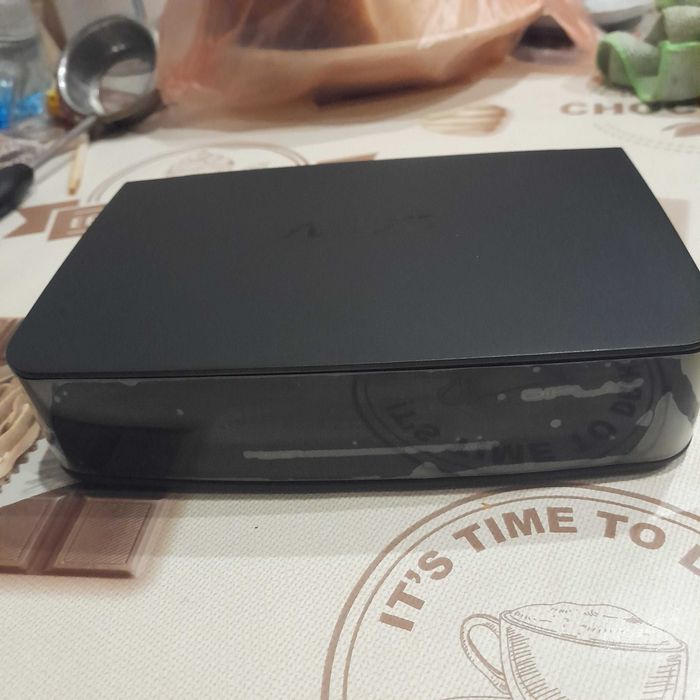 HD Медіа-плеєр ASUS HDP-R1 /3A. Практично новий. Повна комплектація.