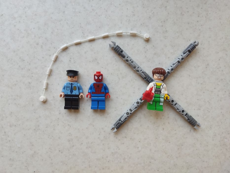 LEGO 76015 Doc Ock Napad Ciężarówką