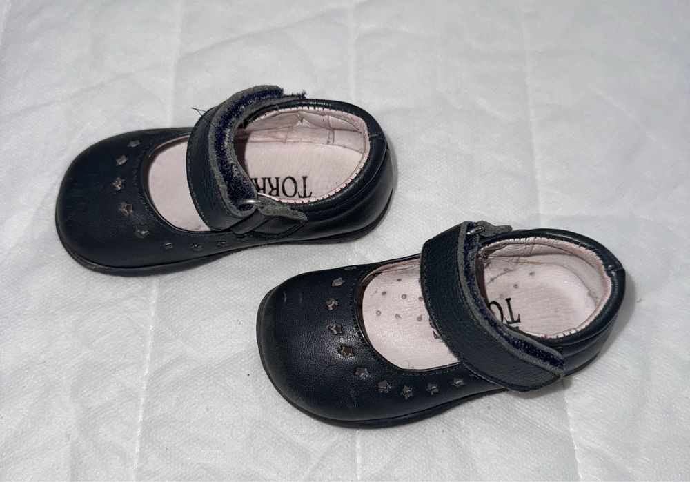 Sapatos de menina