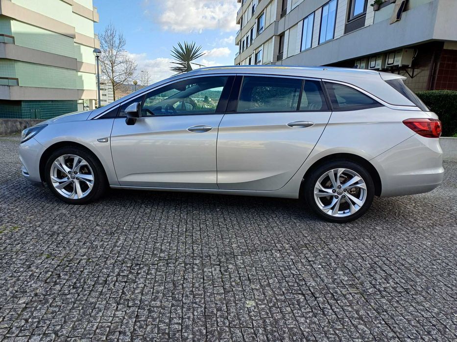 Opel Astra  Sports tourer 1.6 cdti 183 mil km