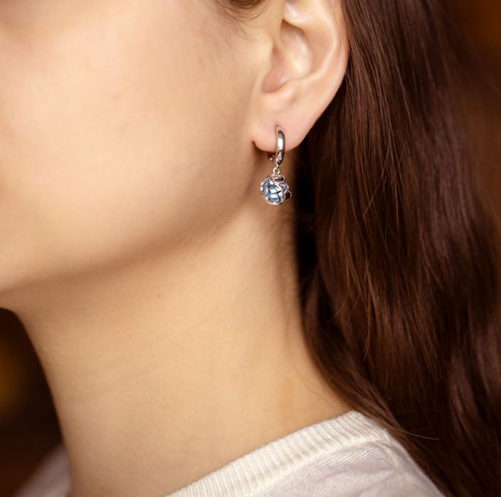 Сережки зі срібла з блакитним топазом (з оригінальною упаковкою)