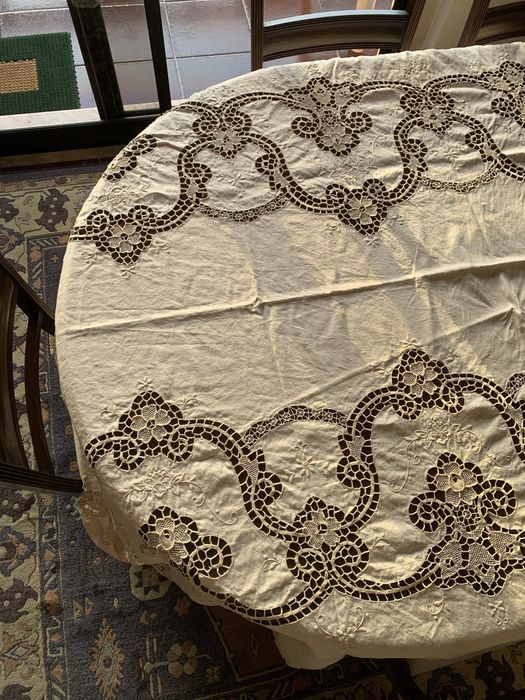 Toalha de linho bordada