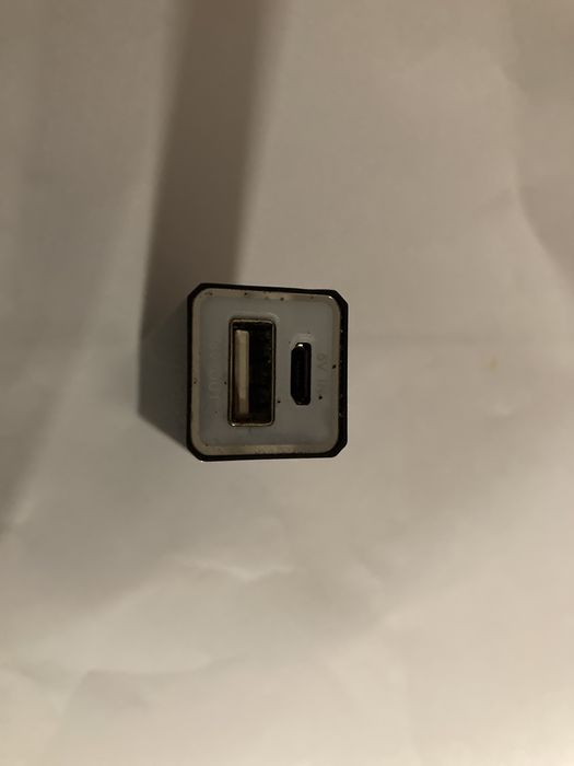 Czarny Powerbank