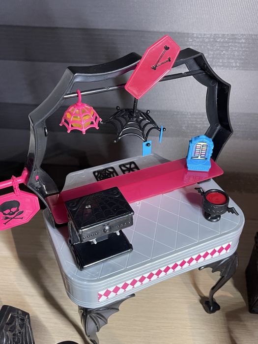 Monster high meble akcesoria