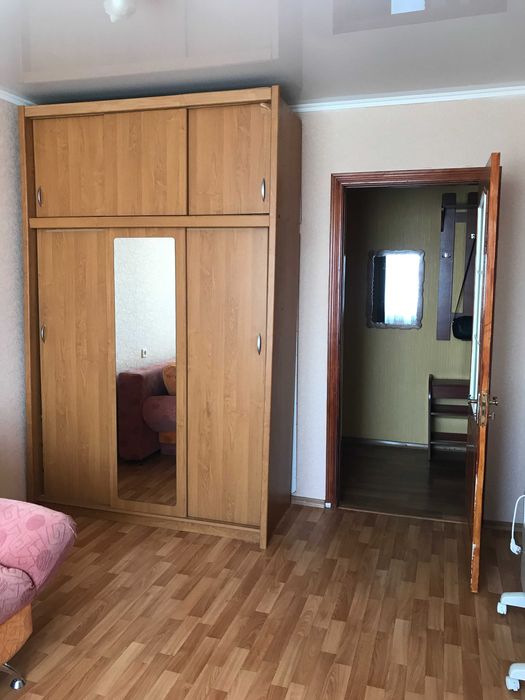 Продам 2к. квартиру на Пісках