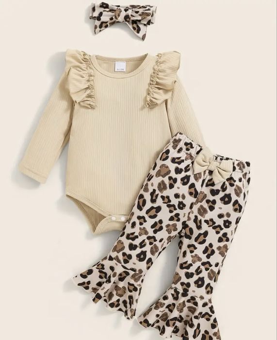 Комплект для дівчинки 3-ка с леопардовим принтом.