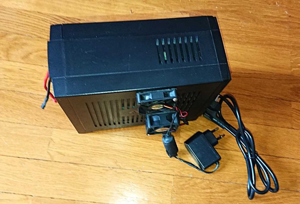 Инвертор 400 ватт APC Back-UPS 650VA RS