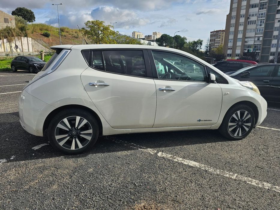 Nissan Leaf 30 kWh (c/ Bateria) Tekna
