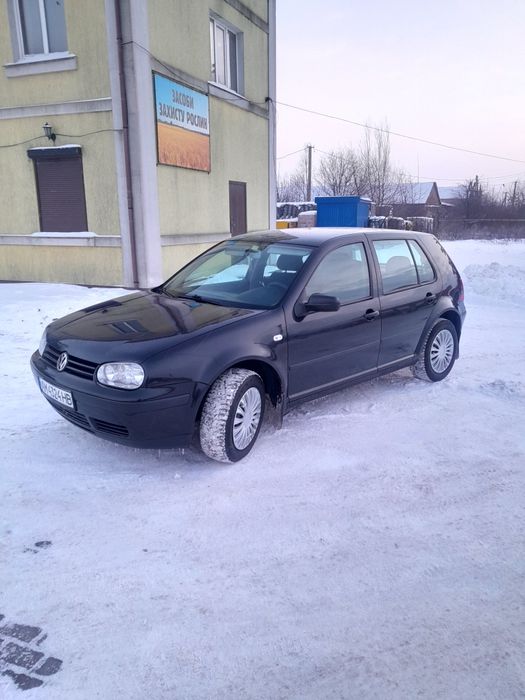 Фольцваген гольф 1.6 бензин
